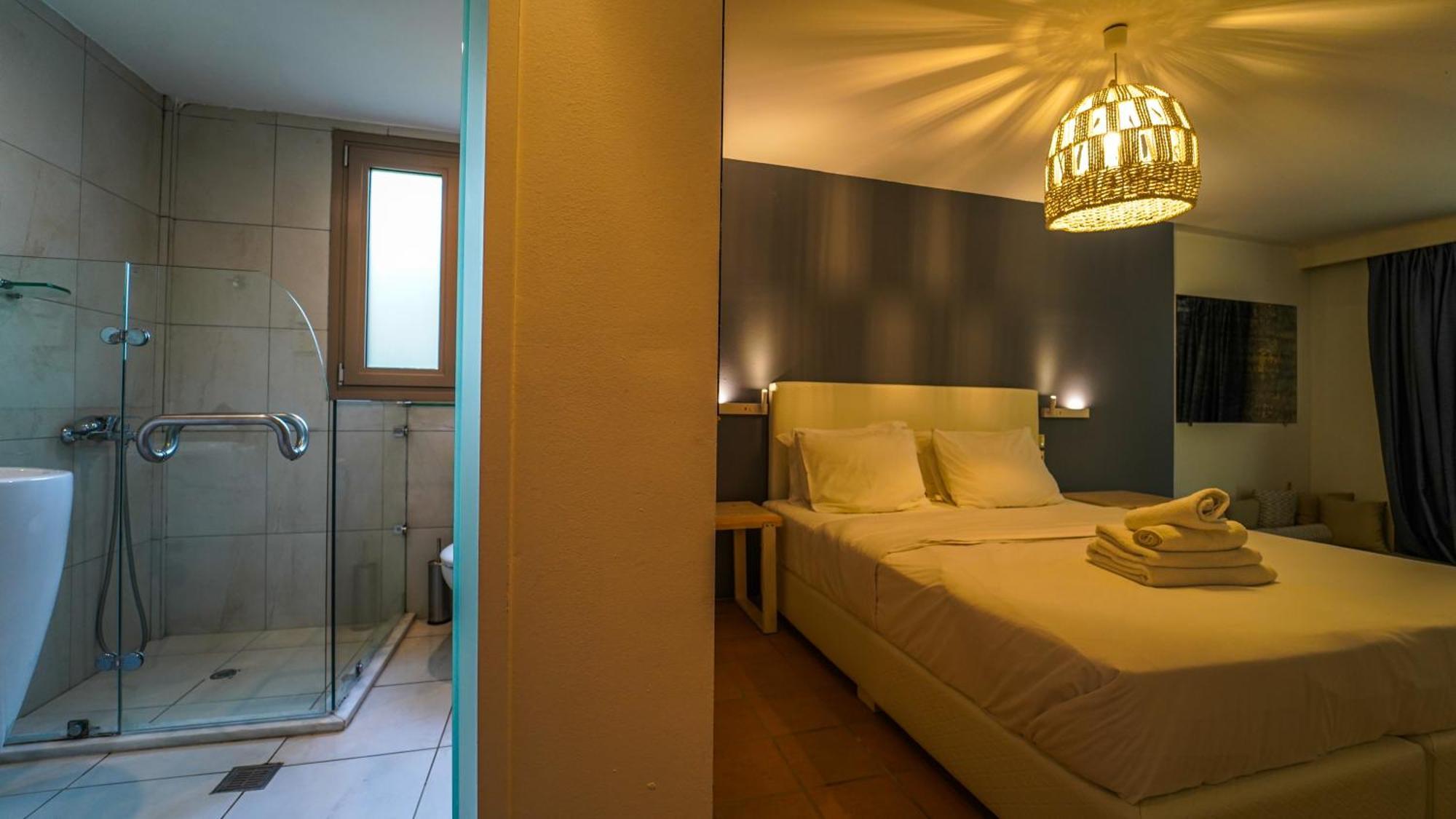 Cape North West Hotel Parga Bagian luar foto