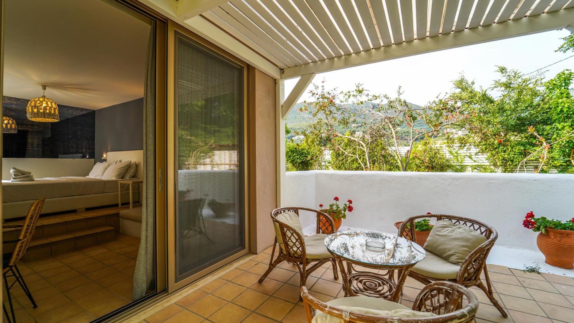 Cape North West Hotel Parga Bagian luar foto