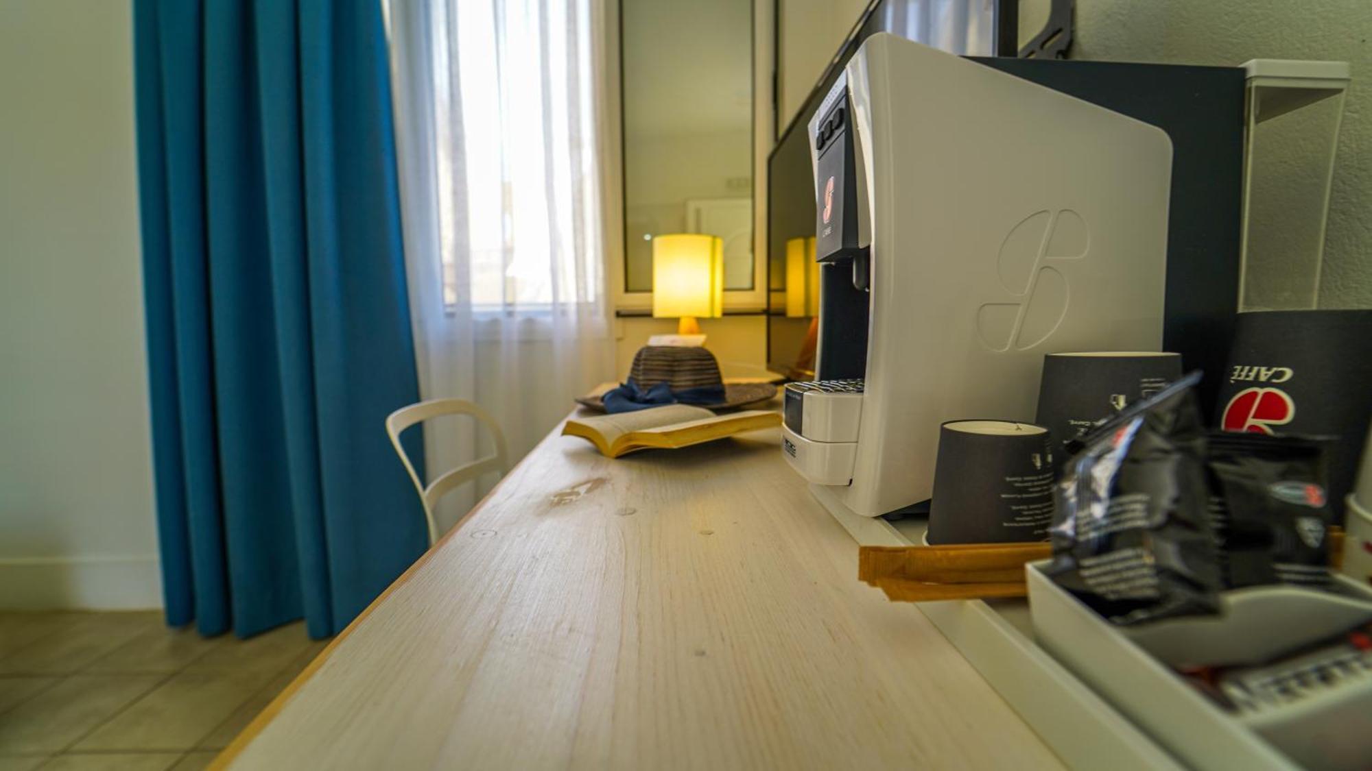 Cape North West Hotel Parga Bagian luar foto